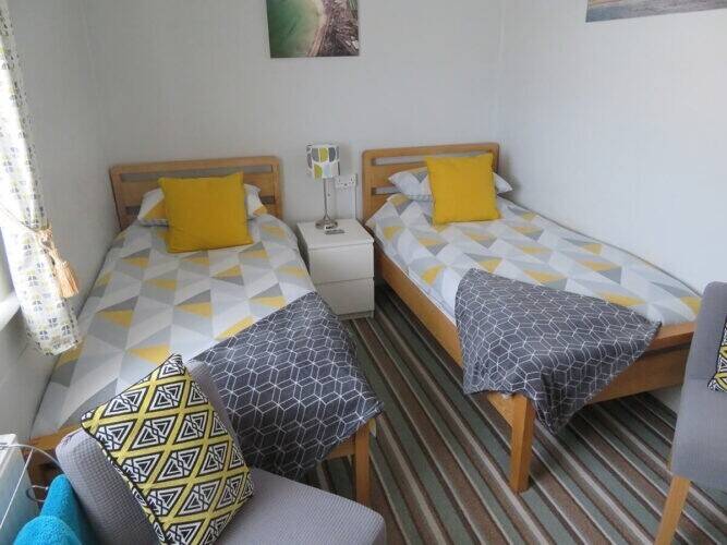 Freehold Weymouth Guest House in Prominent Position with Car Park For Sale Photo 9