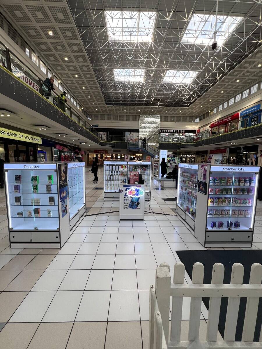 Vape shop kiosk business for sale in Edinburgh's ws shopping mall