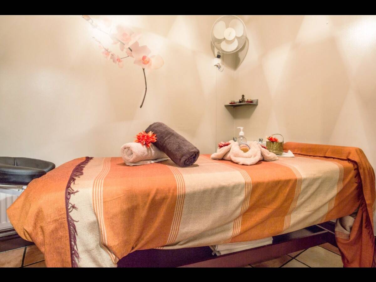 Massage Salon in Kilburn London Photo 6