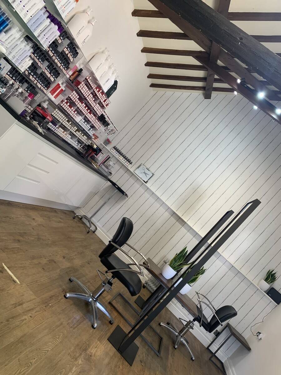 Hair Salon set in a beautiful converted stables for sale In Uckfield, East Sussex Photo 9