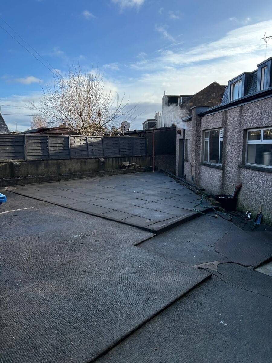 Freehold For Sale Commercial Property & Residential (4 BED HOUSE) £430k - Tillicoultry Photo 9