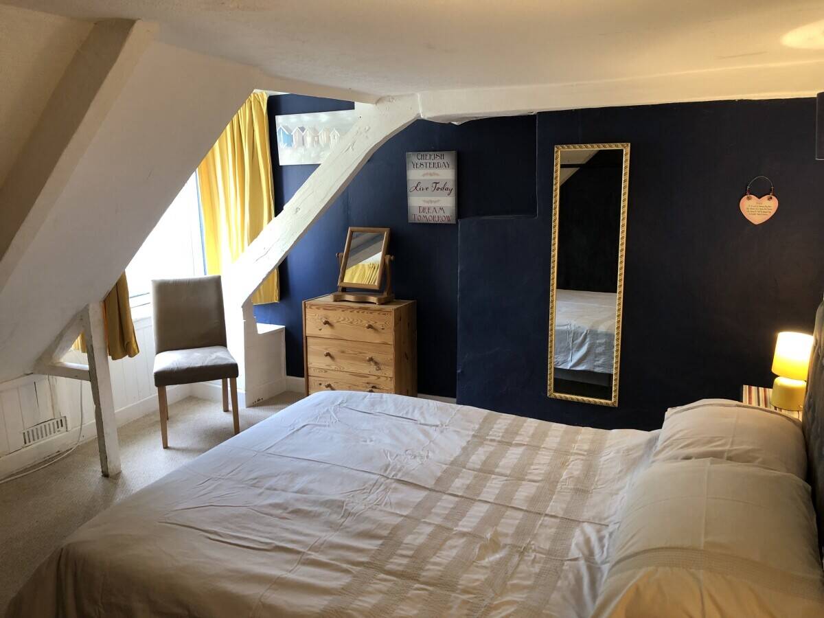 CORNWALL   SHOP  +  SELF CONTAINED FLAT OVER Photo 9
