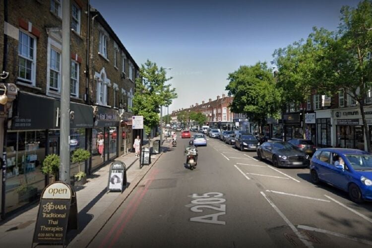Multi-Gender Hair Salon - Greater London