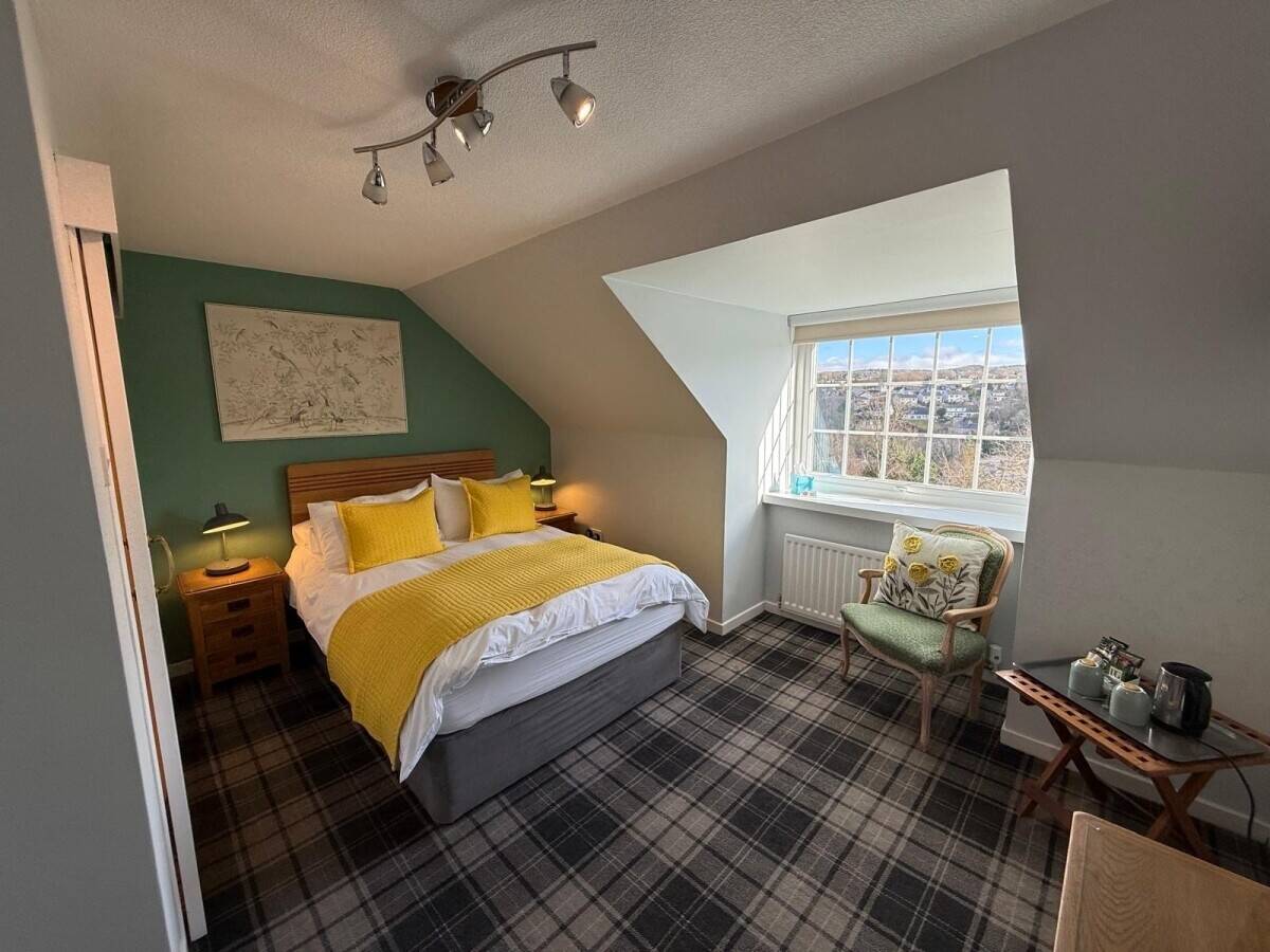 Beautifully Presented, Well Established Guest House (ref 1729)