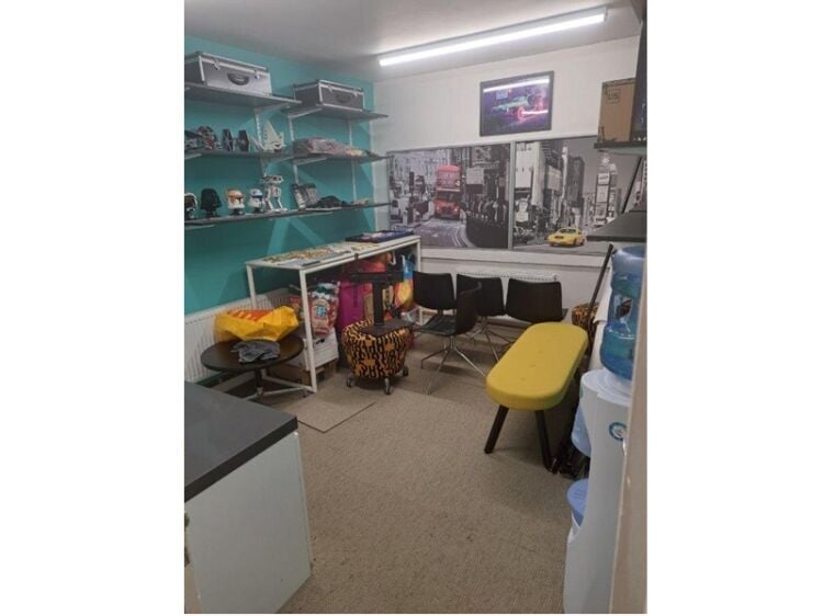 Thriving & Established Office Furniture Business for Sale – Huge Potential!