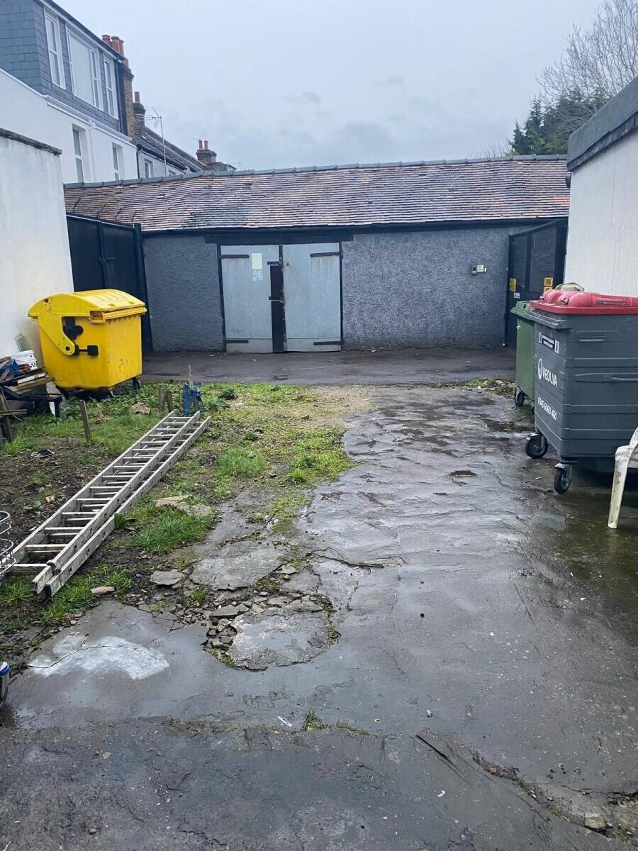 Kebab shop est 1994