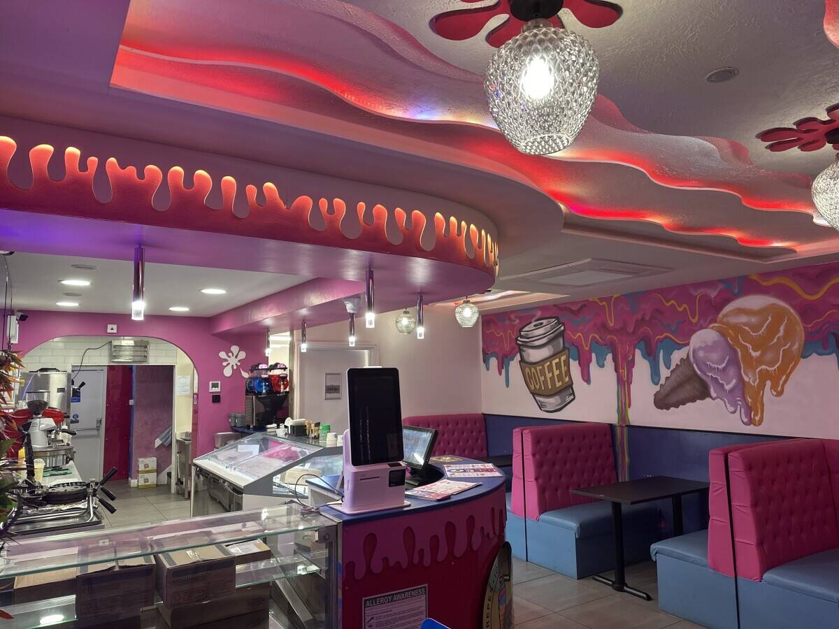 Dessert shop in a prime location