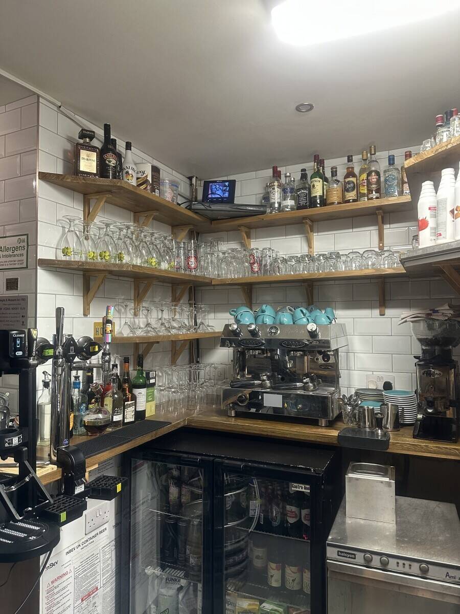 Well-Established Restaurant with Excellent Reputation and Event Hosting Potential