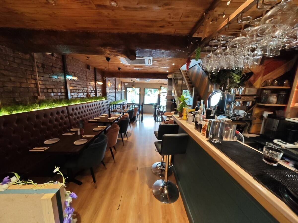 Restaurant for Sale In Allerton Road Liverpool Photo 9