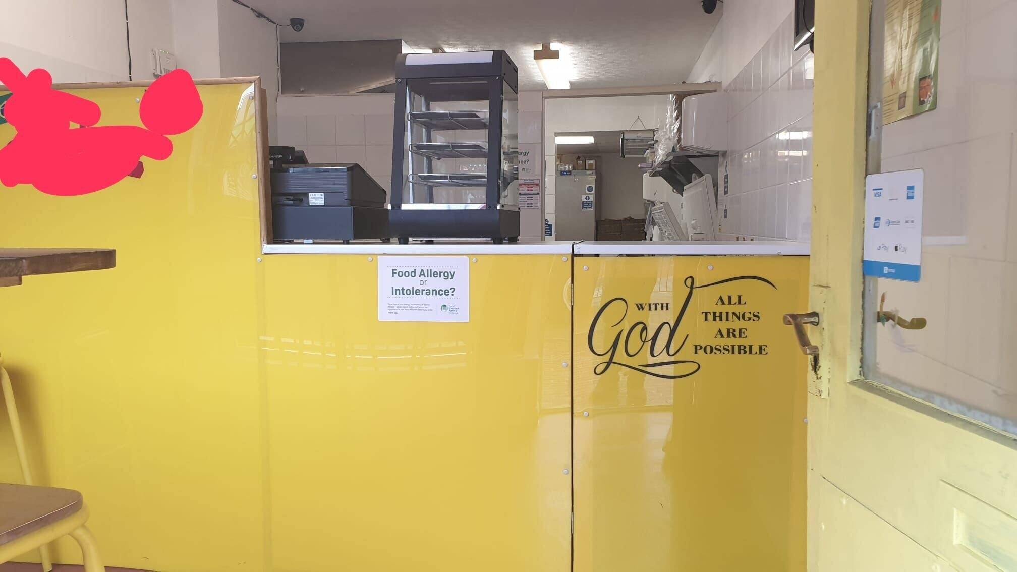 Small takeaway hull Photo 9