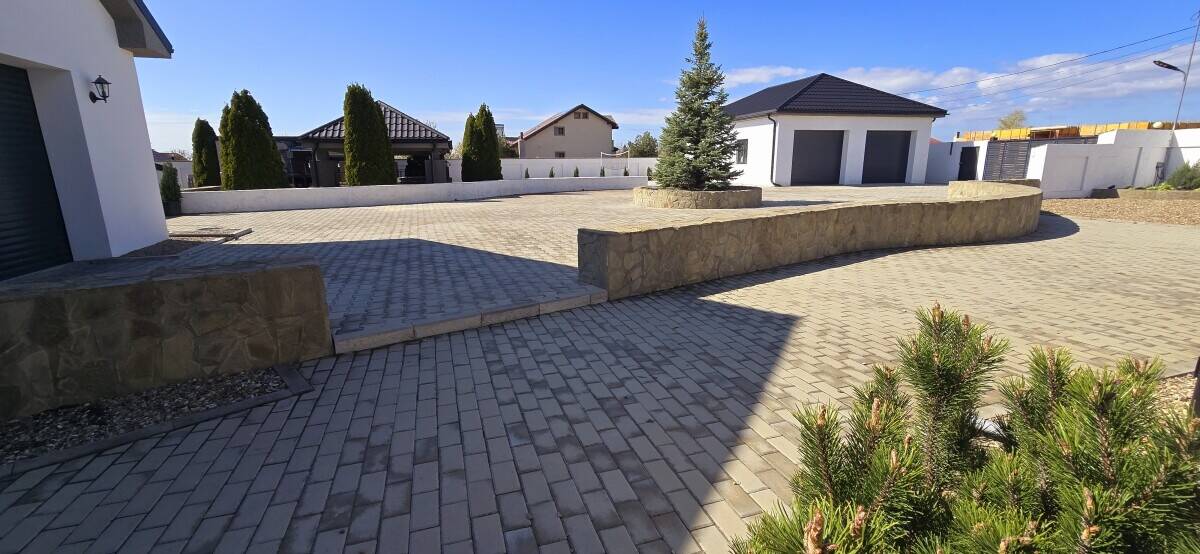 Luxury Retreat Property In Romania For Sale - Huge Holiday and Rental Potential
