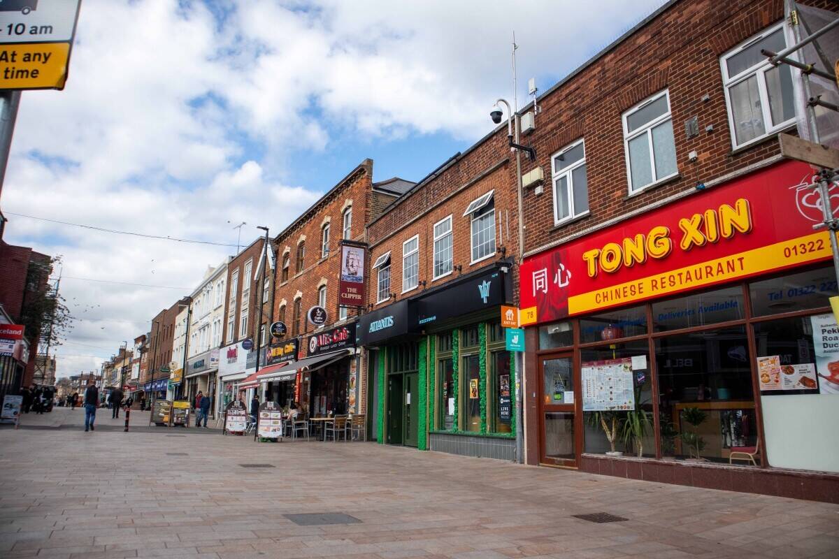 KENT - HIGH STREET RETAIL INVESTMENT (NET YIELD 7.3%) Photo 9