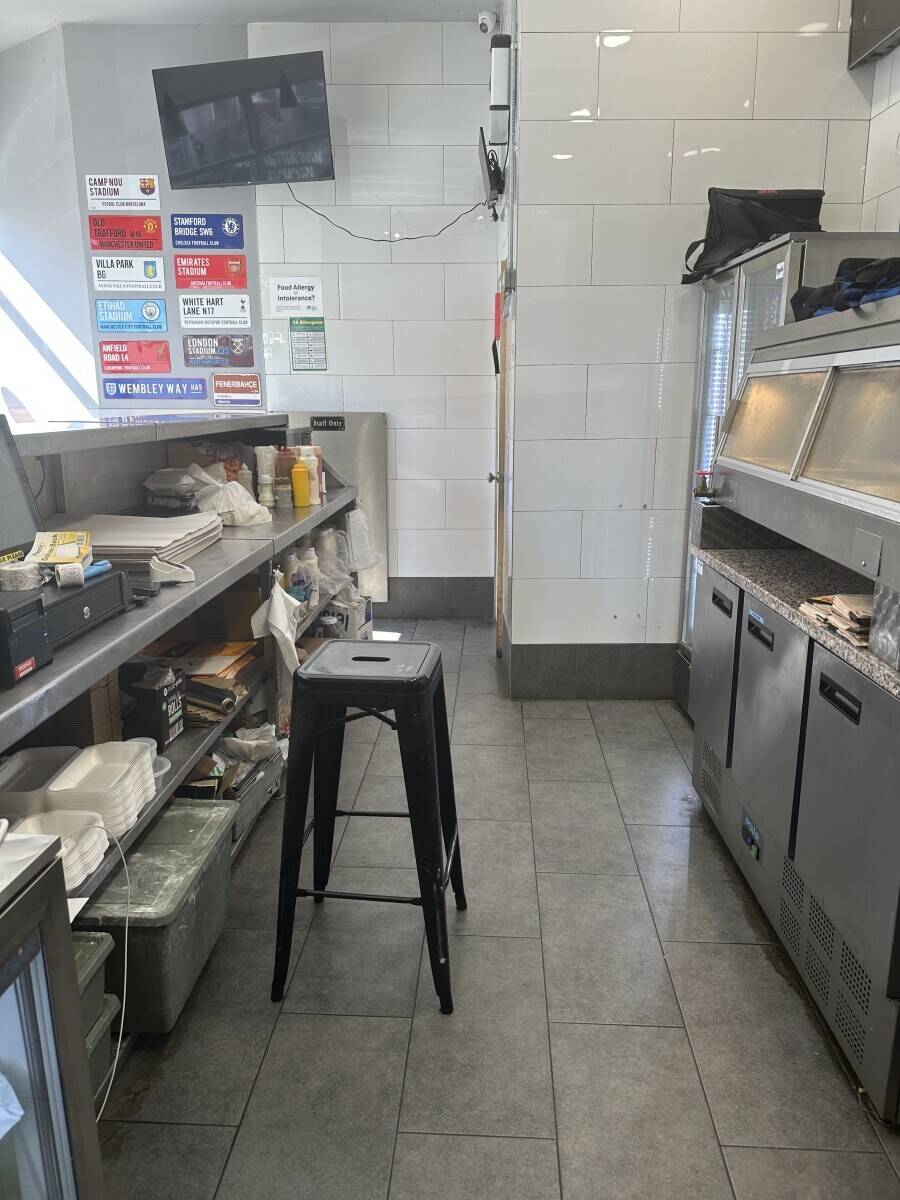 Prime Location in Town centre for sale Fried Chicken Shop