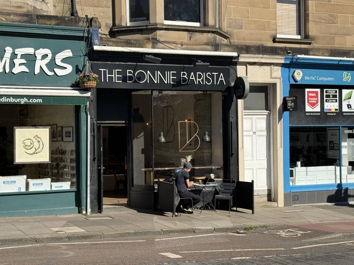 An immaculate Coffee Shop in Bruntsfield, Edinburgh  (Ref 1745)