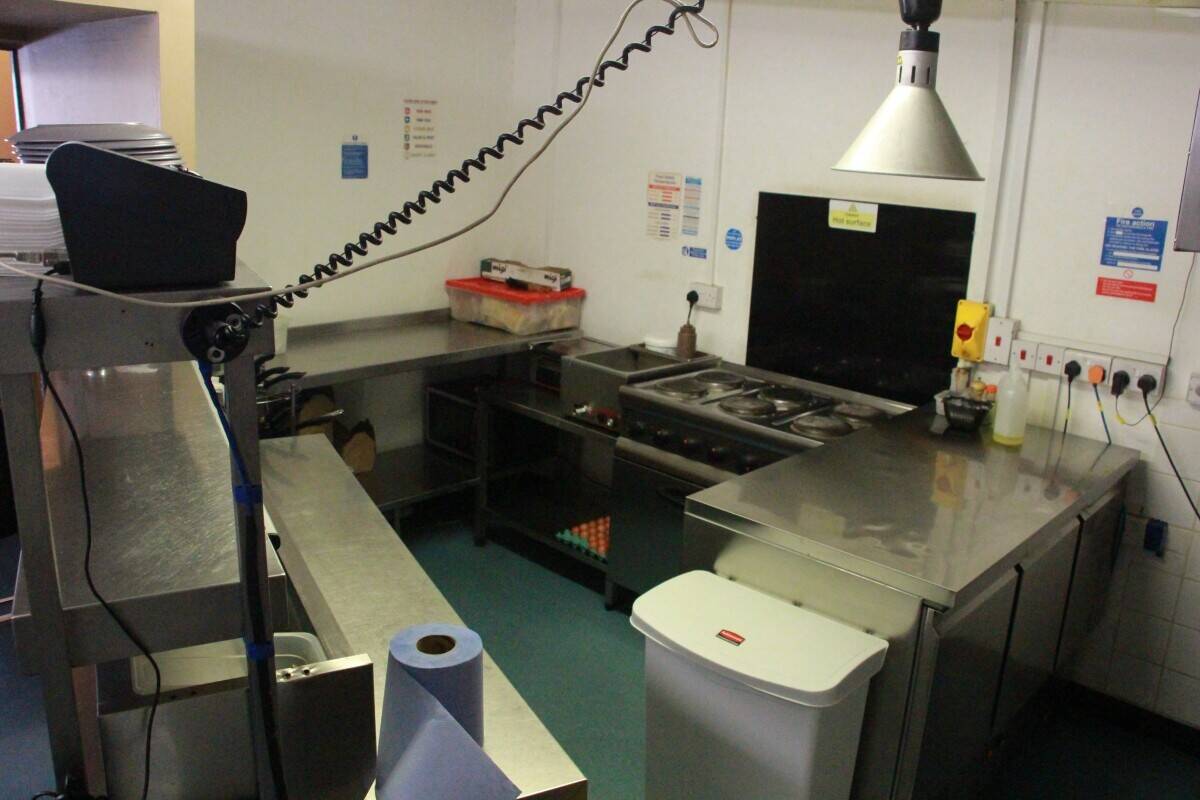 Caf&eacute; for Sale in Crosby - with Potential for Growth Photo 9