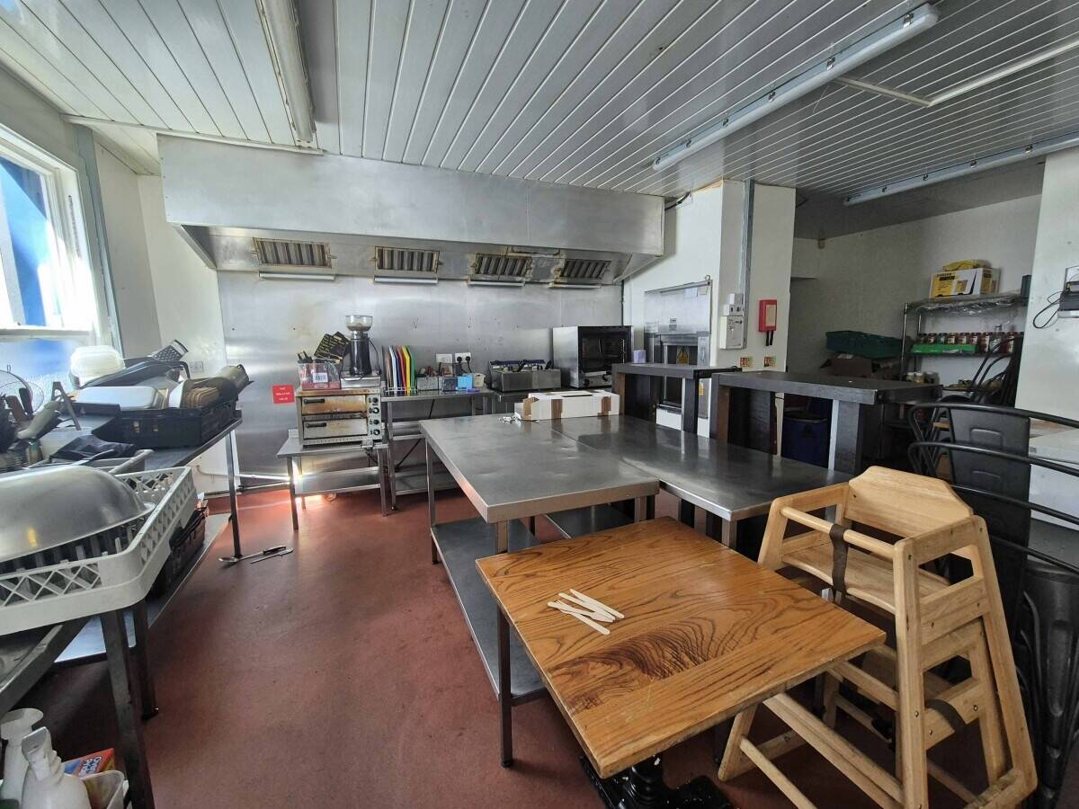 LANCASHIRE - CITY CENTRE PUB TO LET