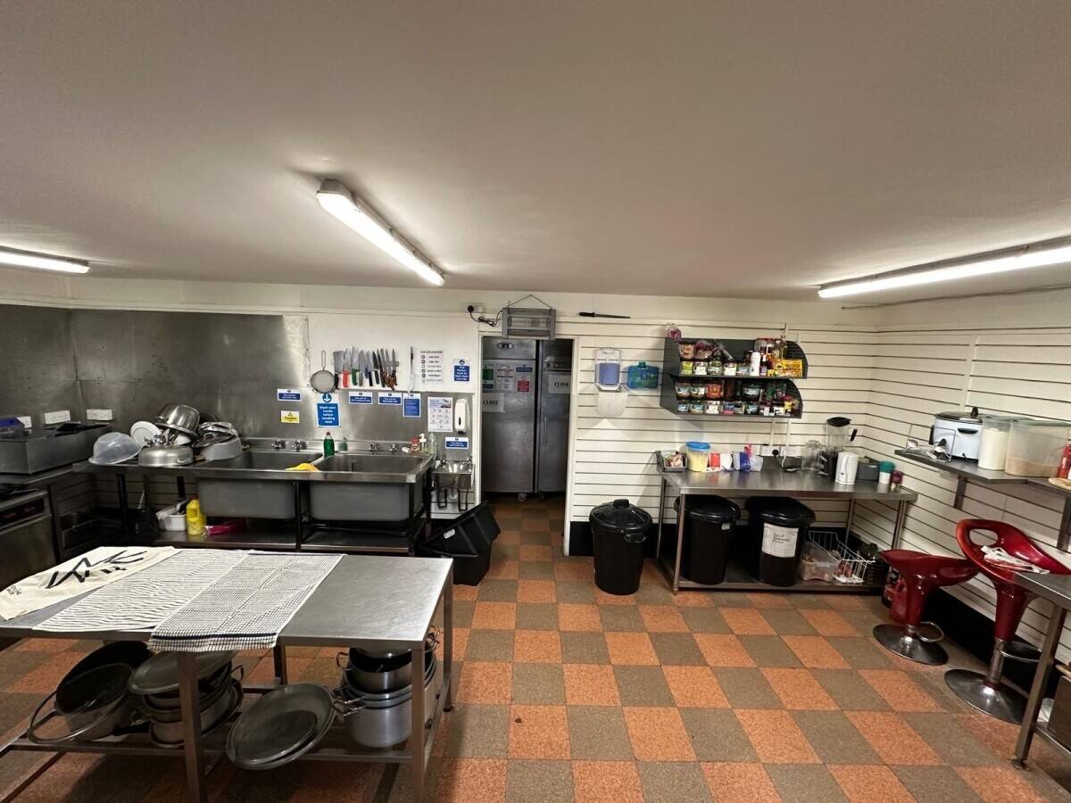Caribbean Business/Cafe for sale in Hackenthorpe,Sheffield Photo 9