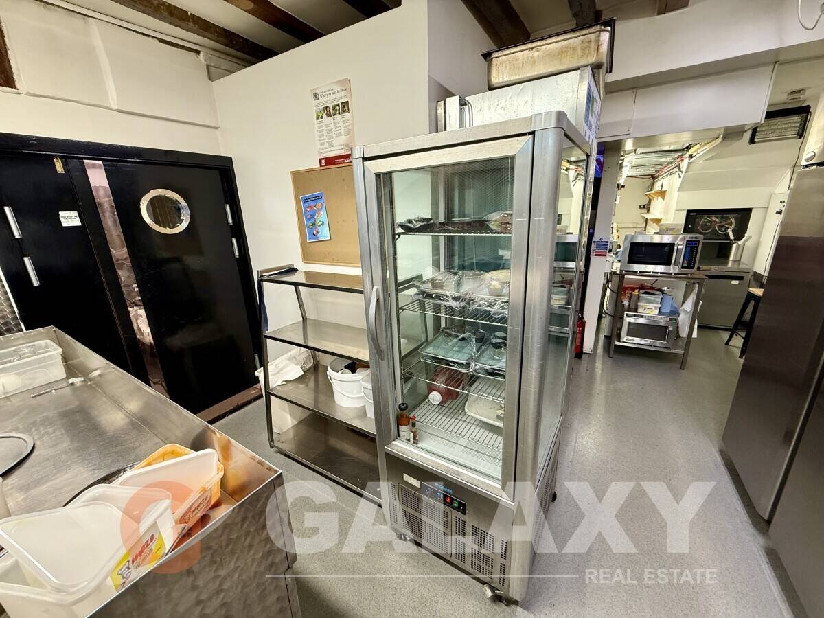 Mediterranean Restaurant, Cocktail Bar & Boutique Hotel Business for Sale in Buckinghamshire