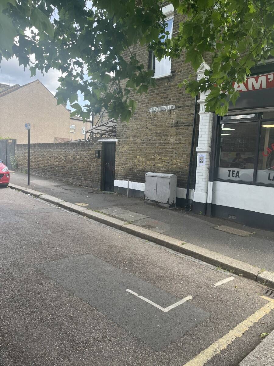 Coffee shop for sale in Leyton