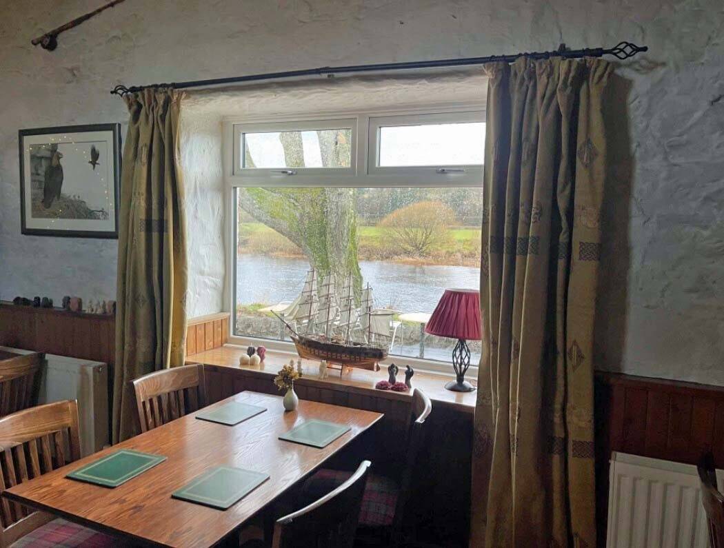 KIRKCUDBRIGHTSHIRE - 12 BEDROOM RIVERSIDE HOTEL & RESTURANT WITH CAMPSITE