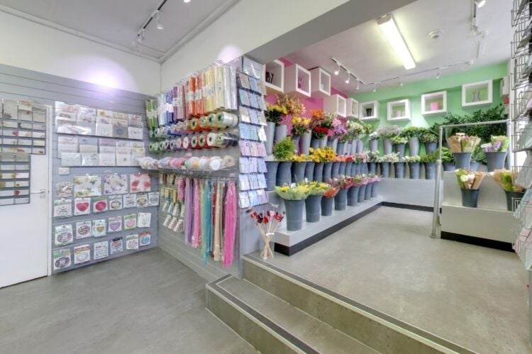 Established Freehold Florist - Aldershot Photo 9