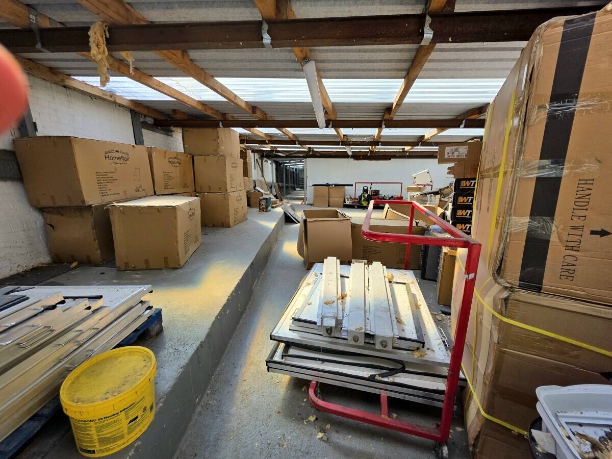Retai Units To Let  A/t Homeflair