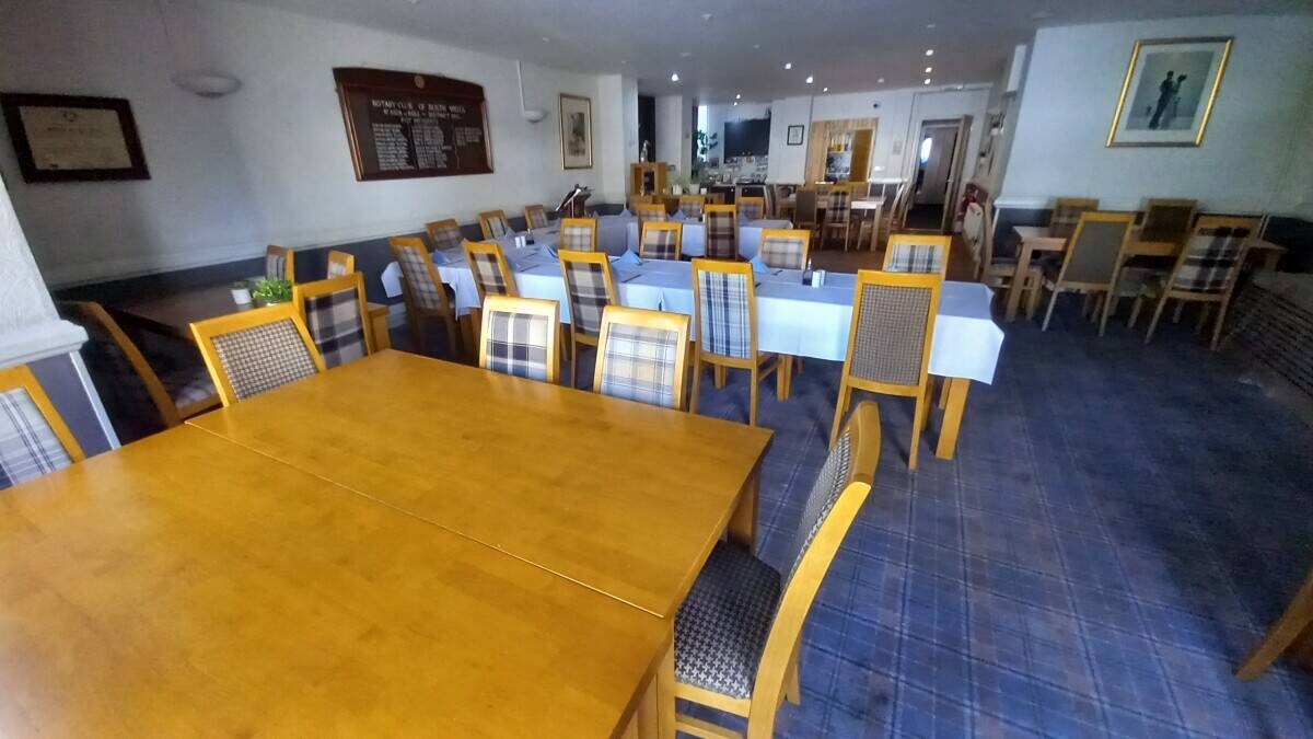 MID WALES - PROMINENT MARKET TOWN HOTEL WITH ESTABLISHED TRADE