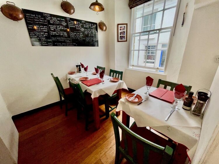 Freehold Portuguese Restaurant Located In Mevagissey Photo 9