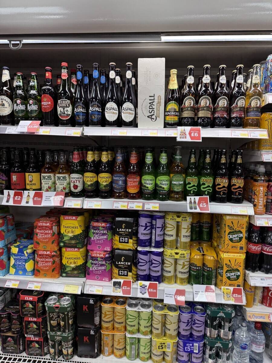Busy off license shop for sale