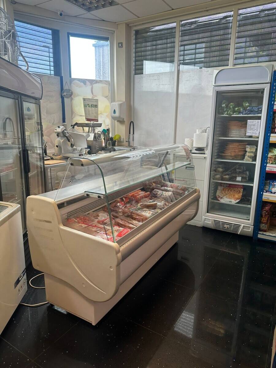 Shop for sale &pound;15500