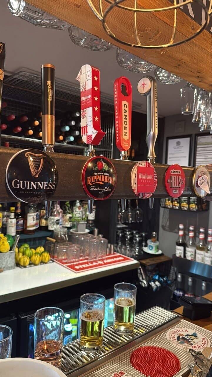 Established Bar for sale location in Lymm Cheshire. Photo 9