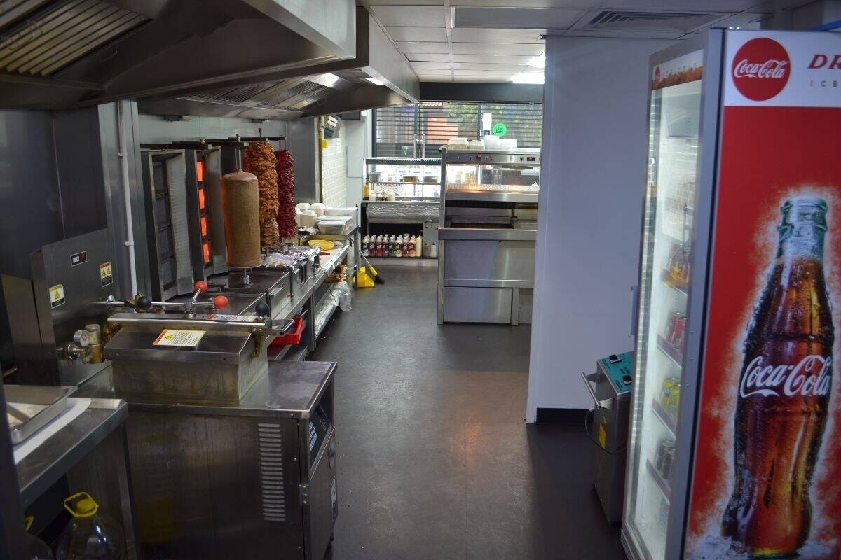 Thriving £15K Weekly Turnover Fish & Chip Shop with High-Profit Dessert Menu – Prime Opportunity!