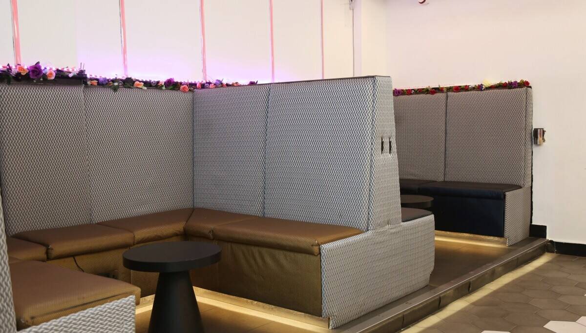 Bar and Events Venue with 4-Bed Accommodation for Sale – Leasehold- eastcote Photo 9