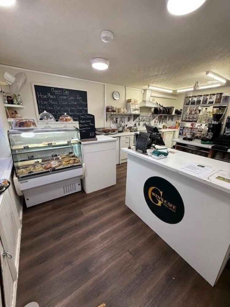 Thriving Village Café - Cheltenham Photo 9