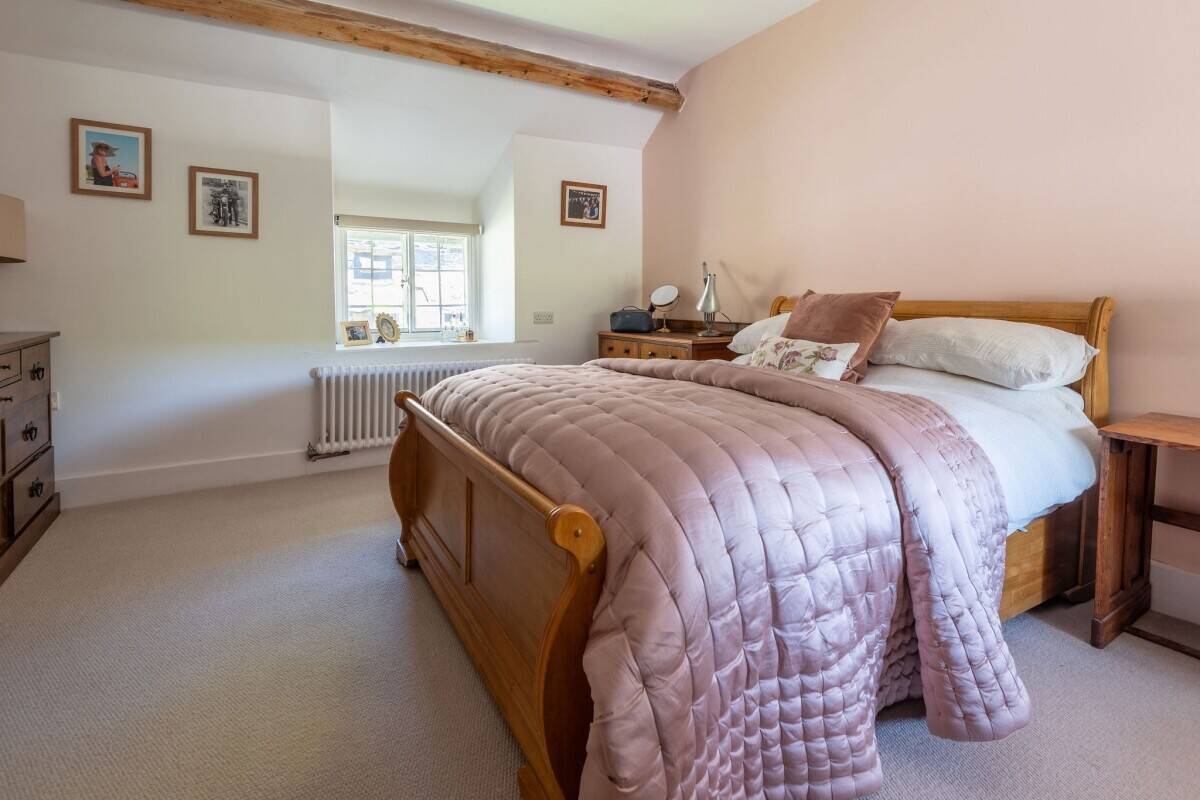 Holiday Let & Bed and Breakfast 