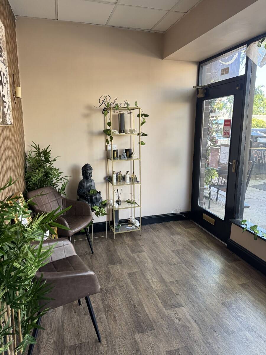 Massage and beauty Spa for sale, Formby  Photo 9