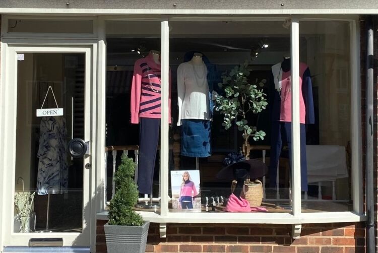 Established Ladies Clothing Boutique - Petersfield Photo 9