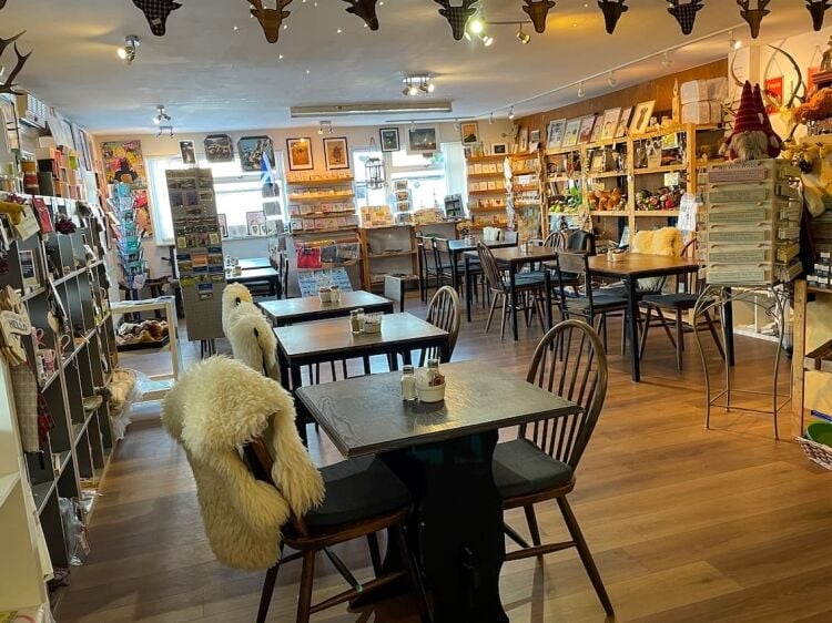 Jaggy Thistle Food Stop, Invergarry - Leasehold Photo 8