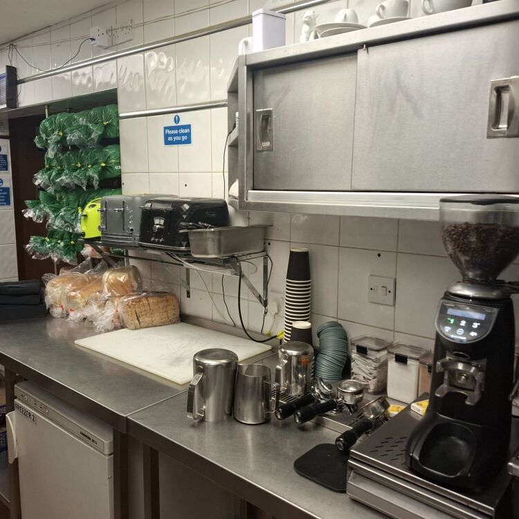 Reduced to Sell this Fabulous Cafe and Restaurant in West Midlands Photo 9