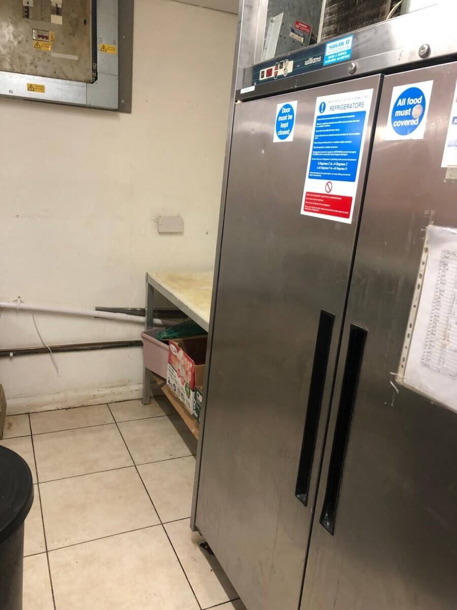 Pizza and kebabs take away in Blaydon for sale