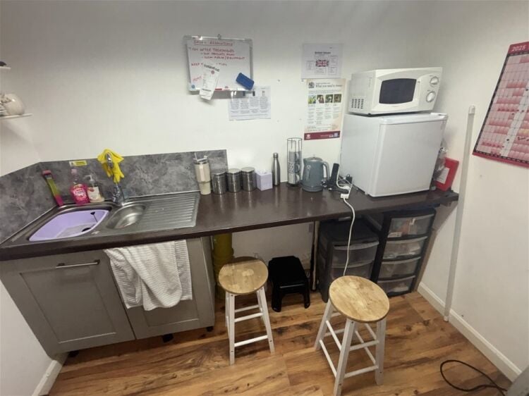 Beauty, Therapy & Tanning For Sale in Driffield Photo 6