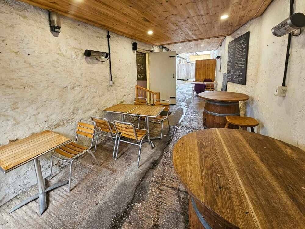 A successful retail delicatessen, café and farmers’ market business for sale Photo 9