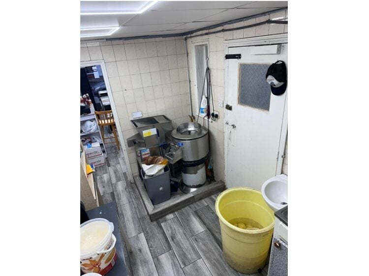 Charming Ipswich Chippy –  Leasehold Opportunity Photo 9
