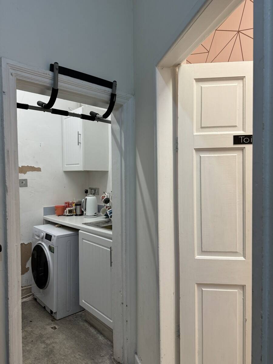 Hairdressing Salon for sale South Manchester Reputable and profiting Photo 9