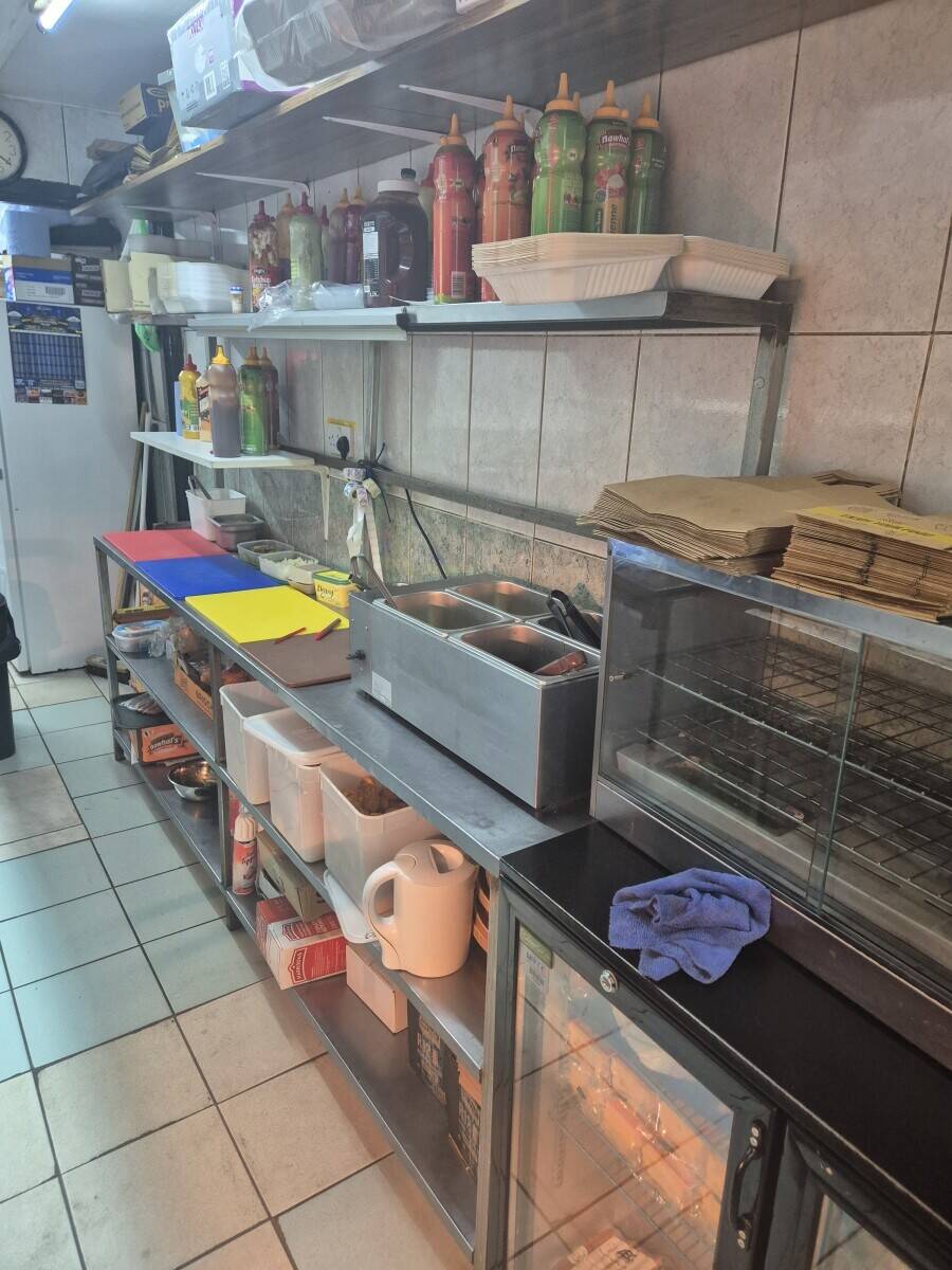 Fast food Dessert Takeaway shop for sale in Walsall