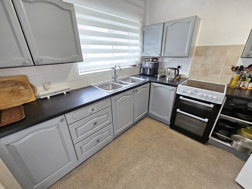 Established & Profitable Exeter Guest House With 6 Letting Bedrooms & Owners 1 Bedroom Accommodation Photo 9