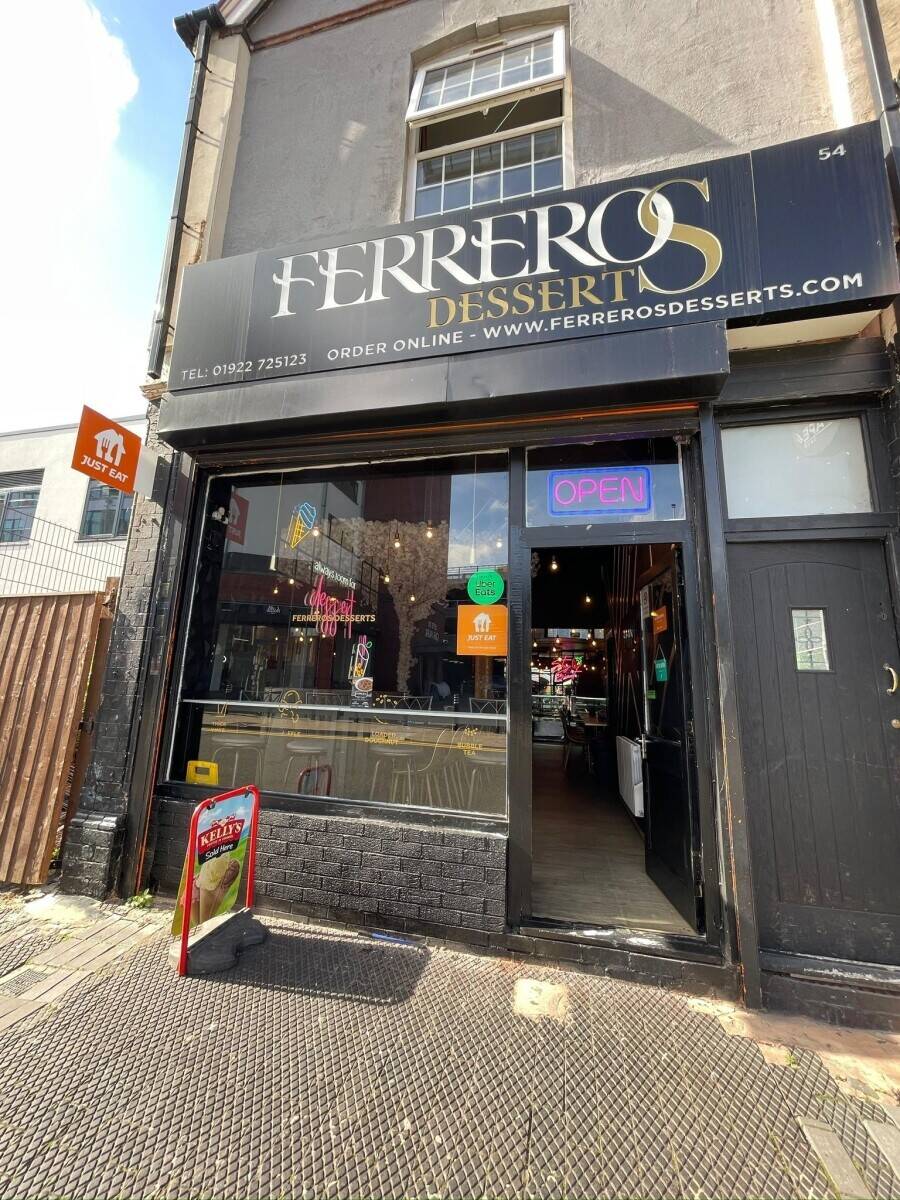 Dessert and Burger shop for sale In Walsall town centre by ASDA Photo 9