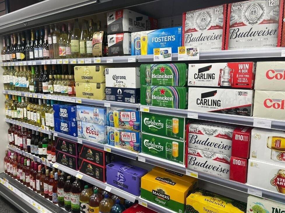 Thriving Convenience Store & Off Licence in Prime High-Traffic Location