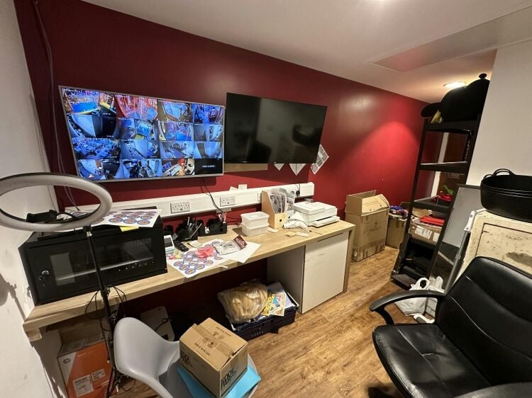 Multi Purpose Licensed Leisure Premises in Paisley. Suited to cafe, soft play, restaurant and more Photo 9