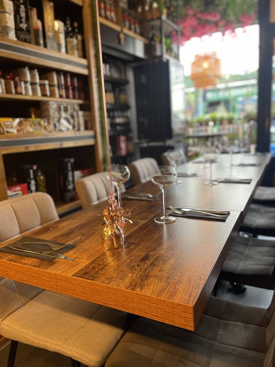 &nbsp;Fancy Tapas Cafe Bar/ Restaurant for sale in Prime spot